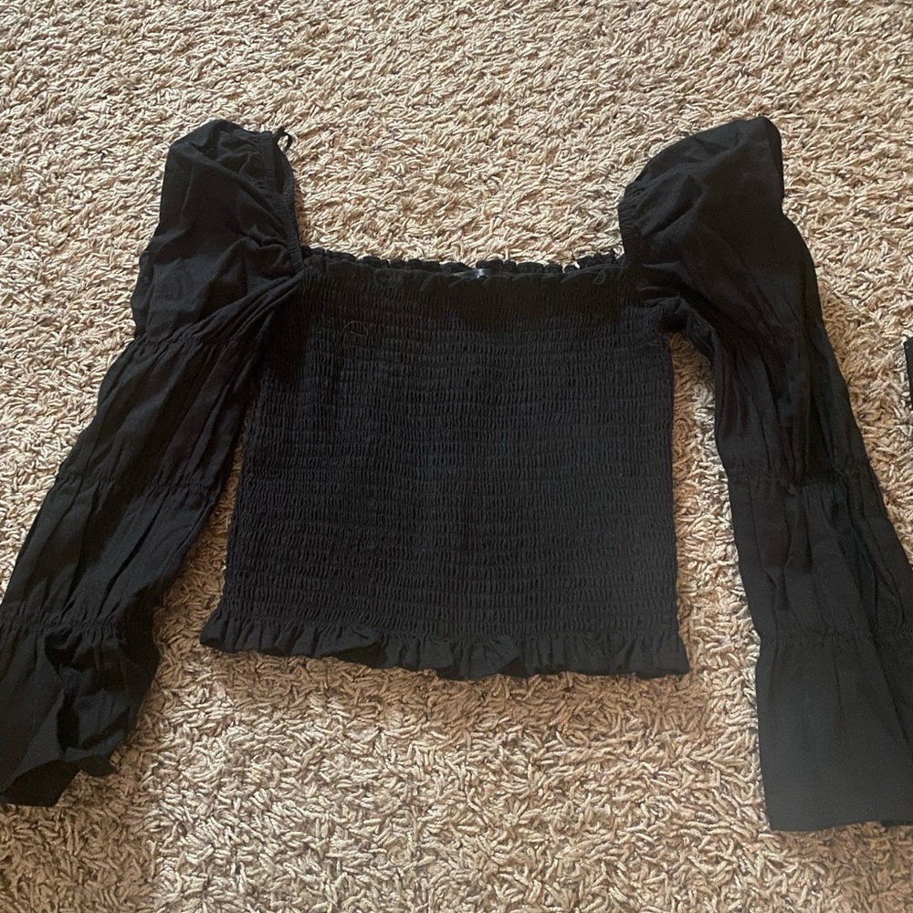 Black Aqua top